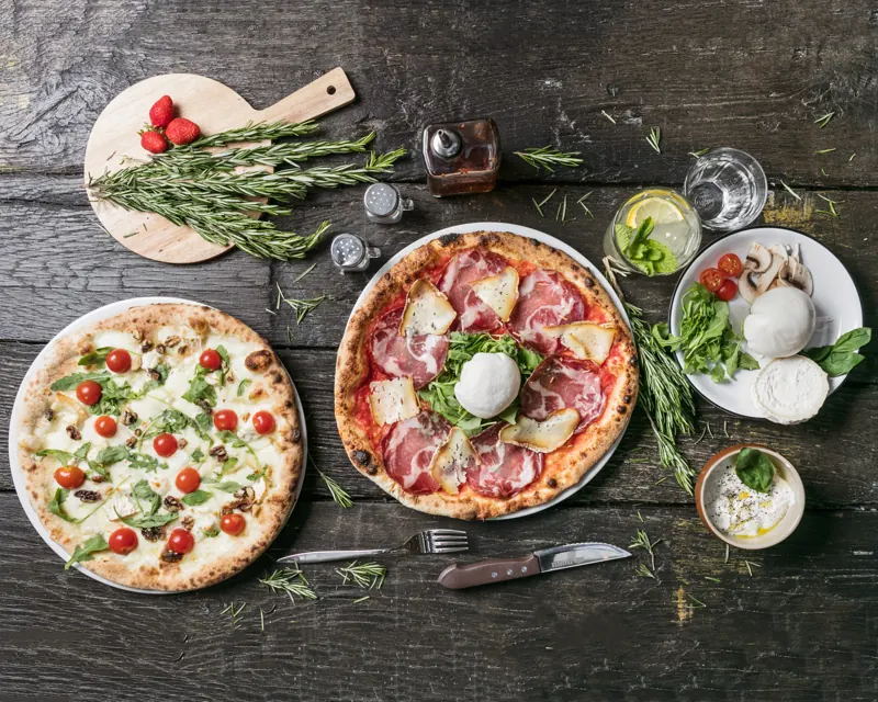 Pizzas Pizzou à la burrata et aux produits du terroir français